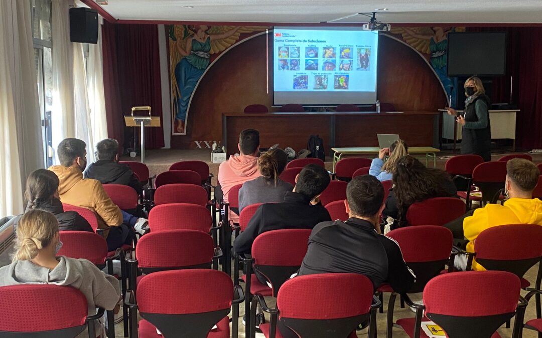La Delegada de Ventas en España y Portugal de la empresa 3M, Celia Álvarez, visitó nuestro Centro