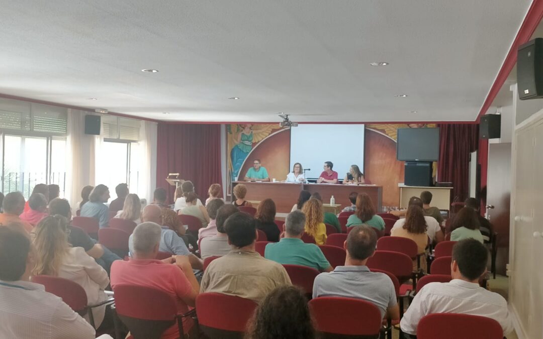 Os presentamos el nuevo equipo directivo del Centro, encabezado por la nueva directora Juana Sánchez Rodríguez