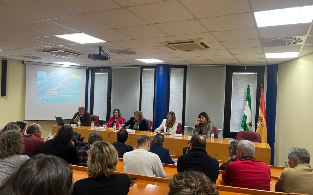 Nuestro Centro estuvo presente en la «Mesa provincial de la FP Dual en Huelva» celebrada el martes 7 de febrero